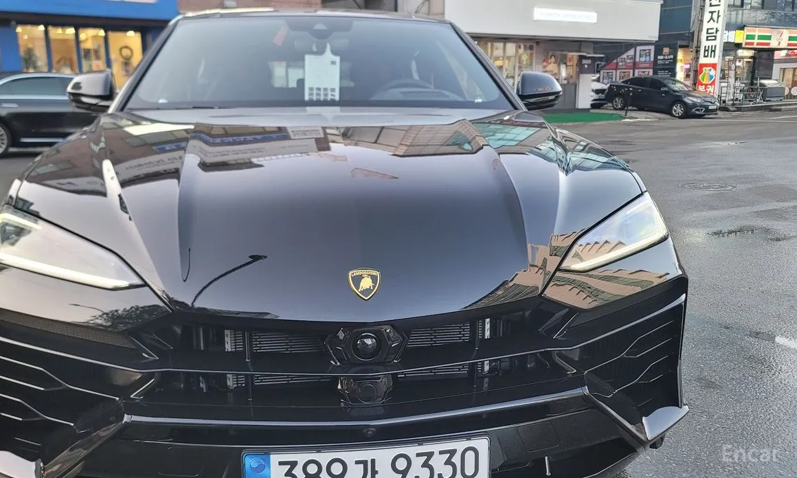 Фото 7 - Lamborghini Urus