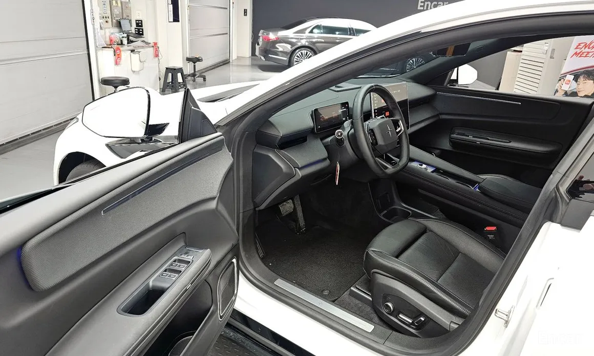 Фото 10 - Polestar 4