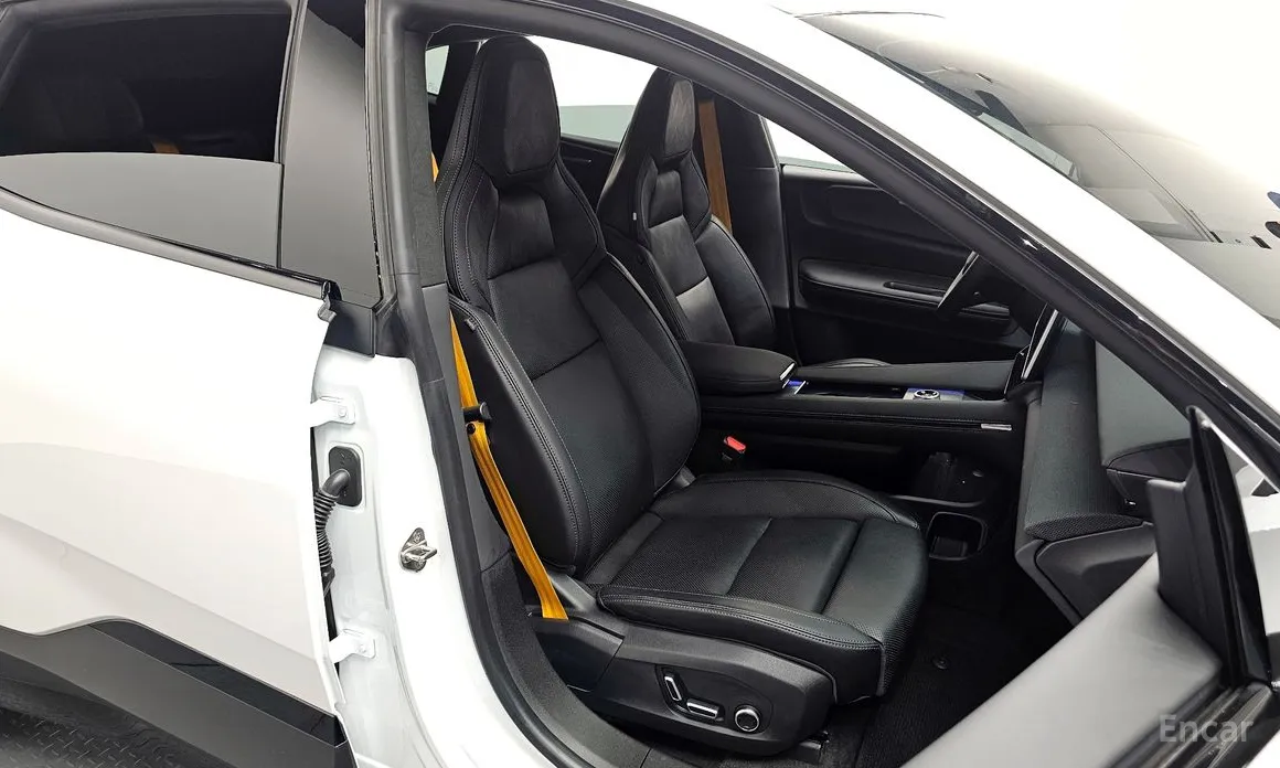 Фото 12 - Polestar 4