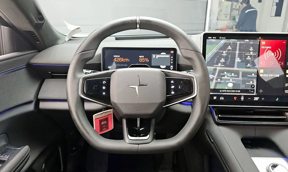 Фото 13 - Polestar 4