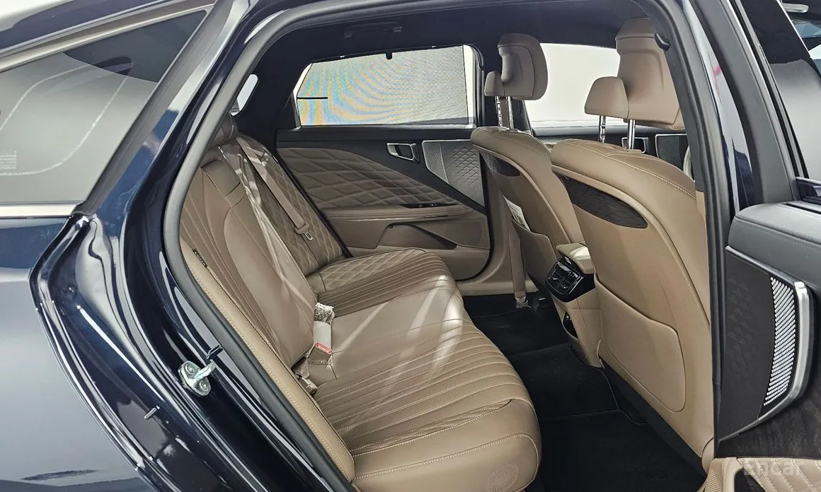 Фото 12 - Kia K8