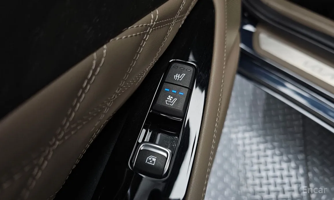 Фото 19 - Kia K8