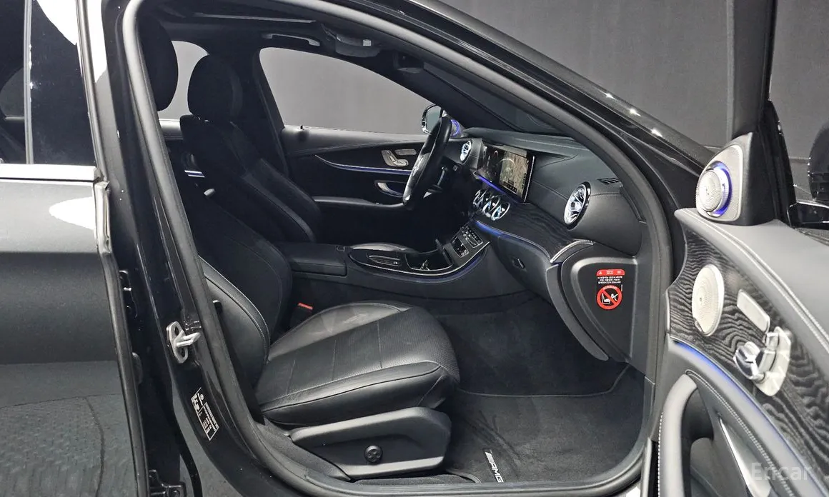 Фото 11 - Mercedes-Benz E-Class