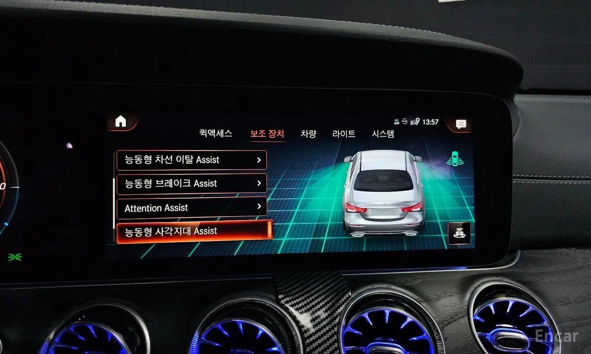 Фото 16 - Mercedes-Benz E-Class