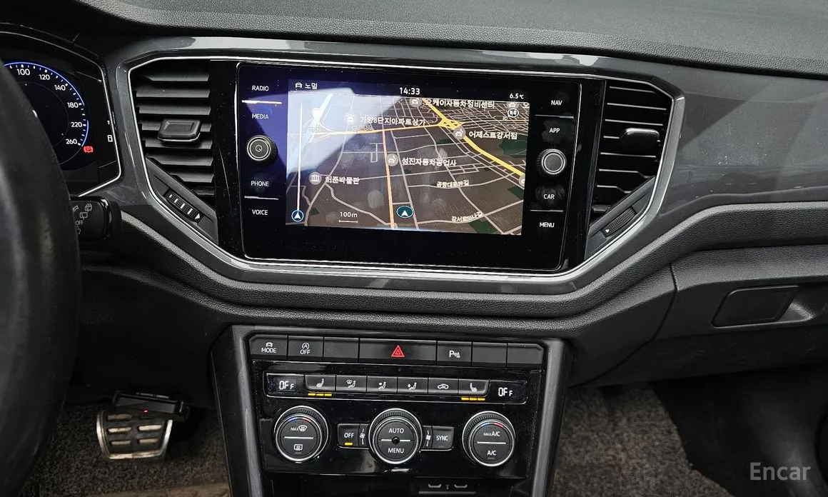 Фото 14 - Volkswagen T-Roc