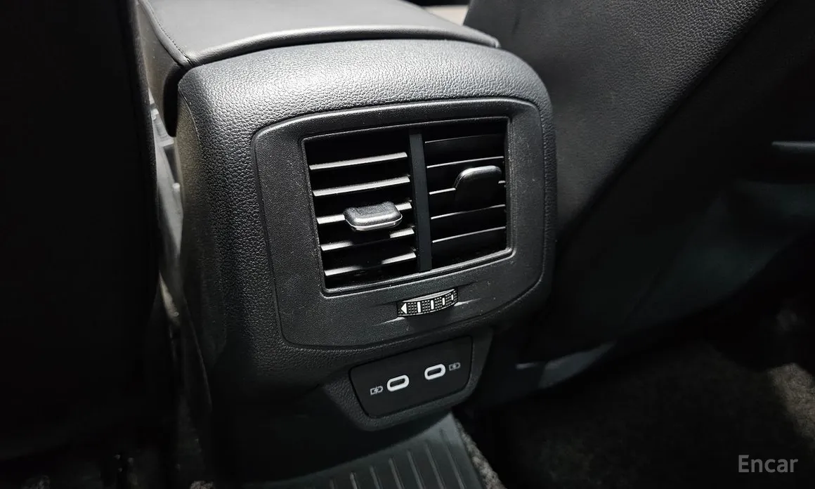 Фото 19 - Volkswagen T-Roc