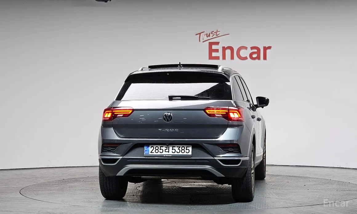 Фото 4 - Volkswagen T-Roc