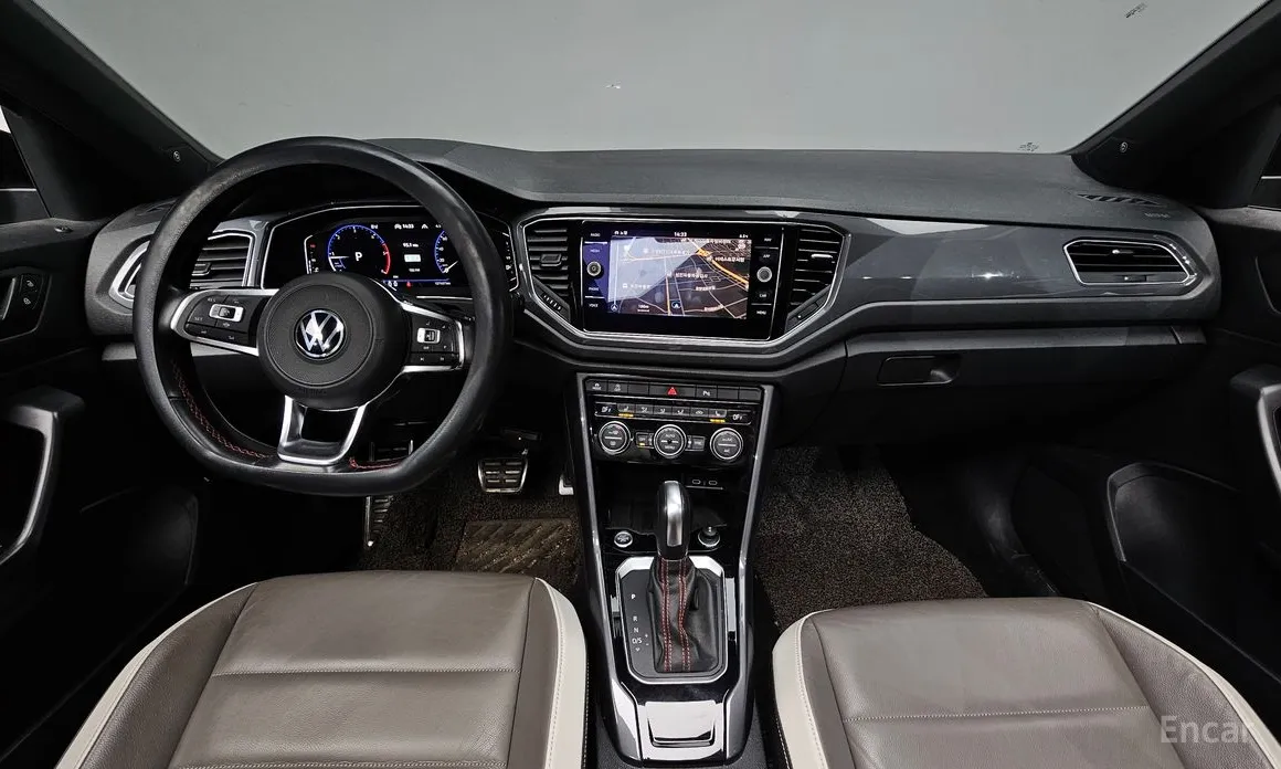 Фото 7 - Volkswagen T-Roc