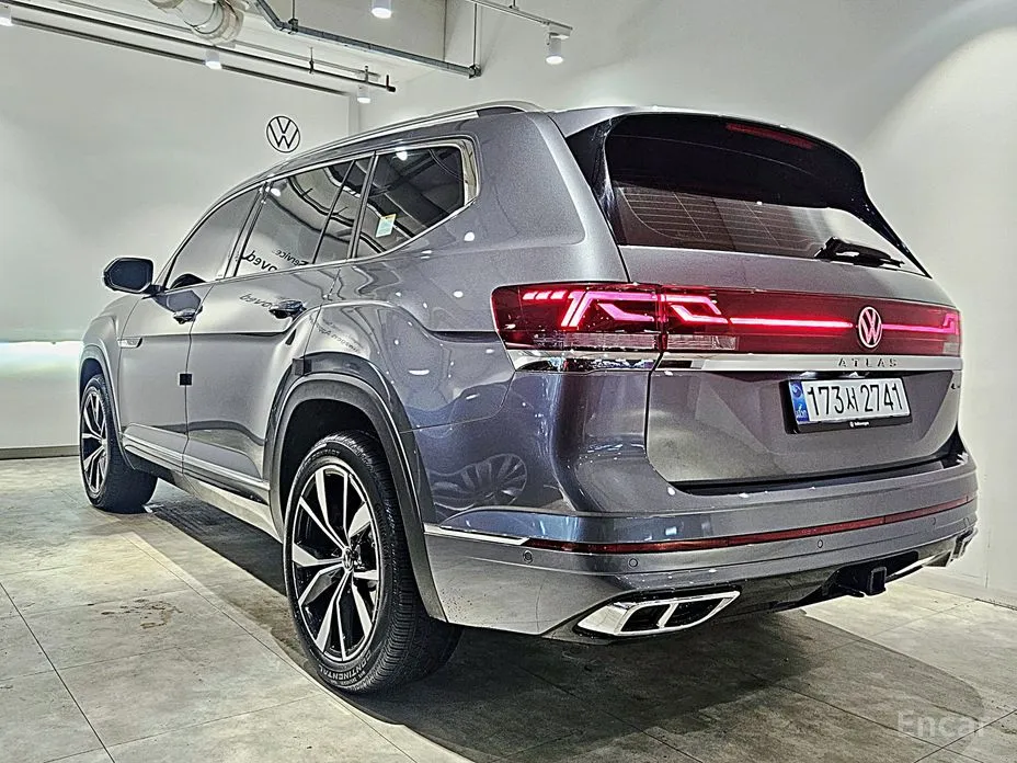 Фото 3 - Volkswagen Atlas