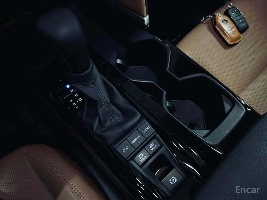 Фото 9 - Toyota Camry