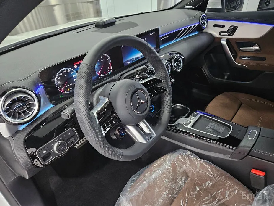 Фото 12 - Mercedes-Benz CLA-Class