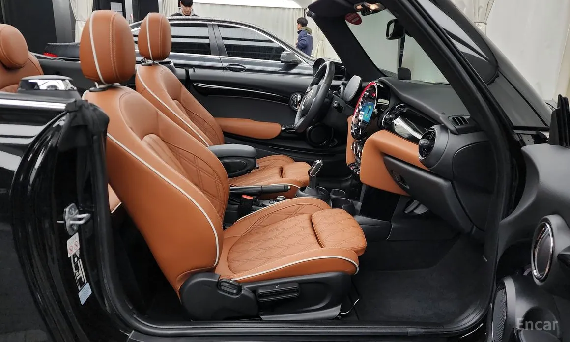 Фото 11 - Mini Cooper Convertible