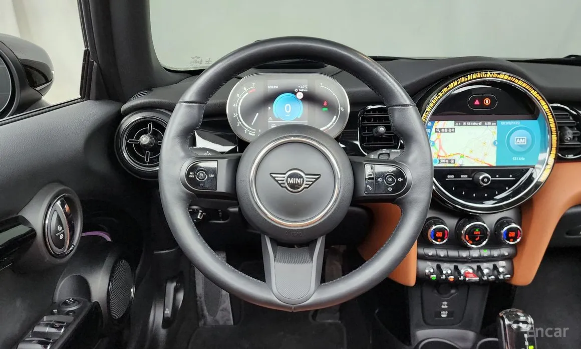 Фото 13 - Mini Cooper Convertible