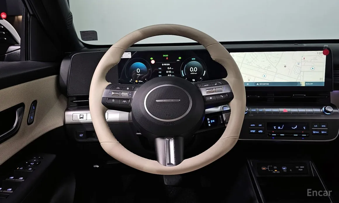 Фото 13 - Hyundai Kona