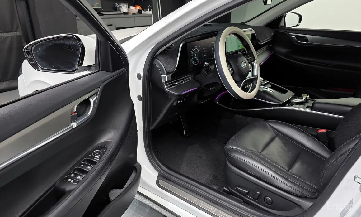 Фото 10 - Hyundai Grandeur