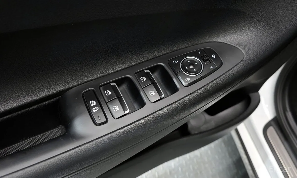 Фото 11 - Hyundai Grandeur