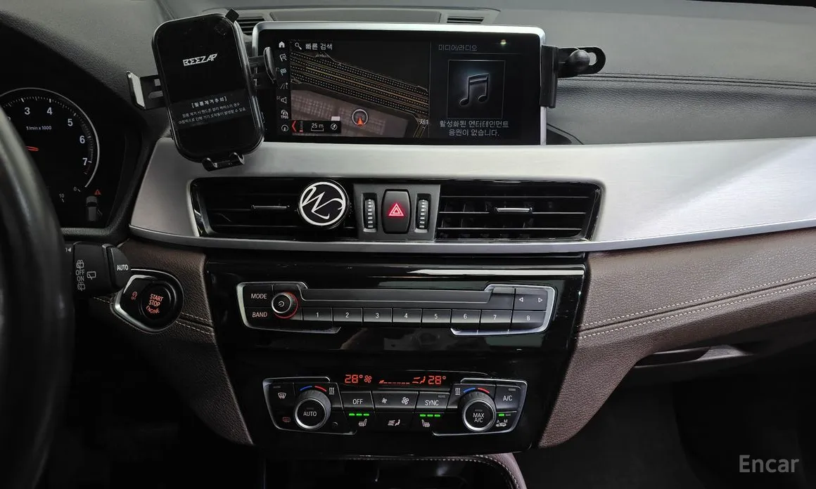 Фото 14 - BMW X1