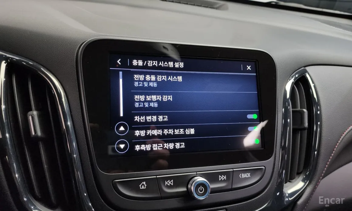 Фото 16 - Chevrolet Equinox