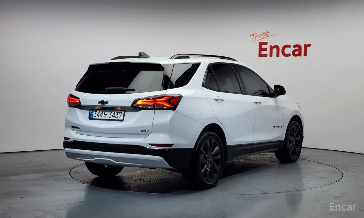 Фото 2 - Chevrolet Equinox