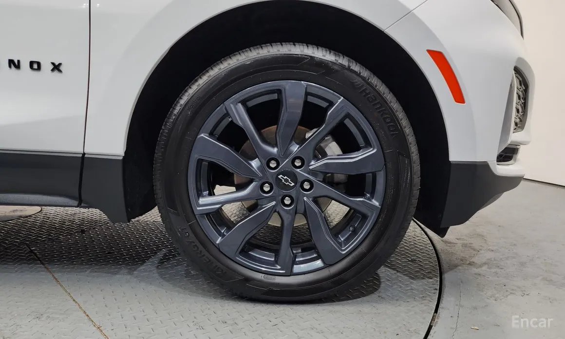 Фото 5 - Chevrolet Equinox