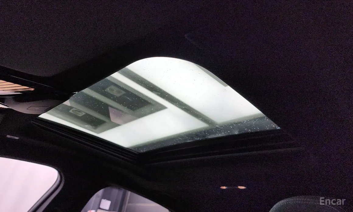 Фото 18 - BMW i4