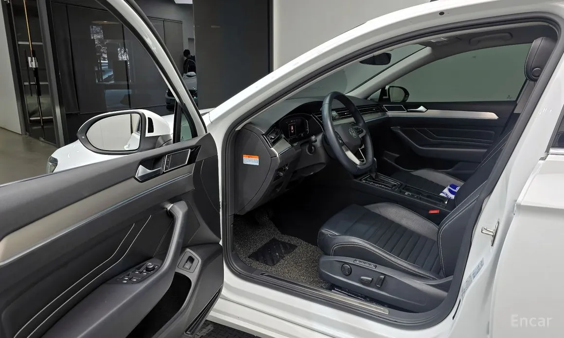 Фото 11 - Volkswagen Passat