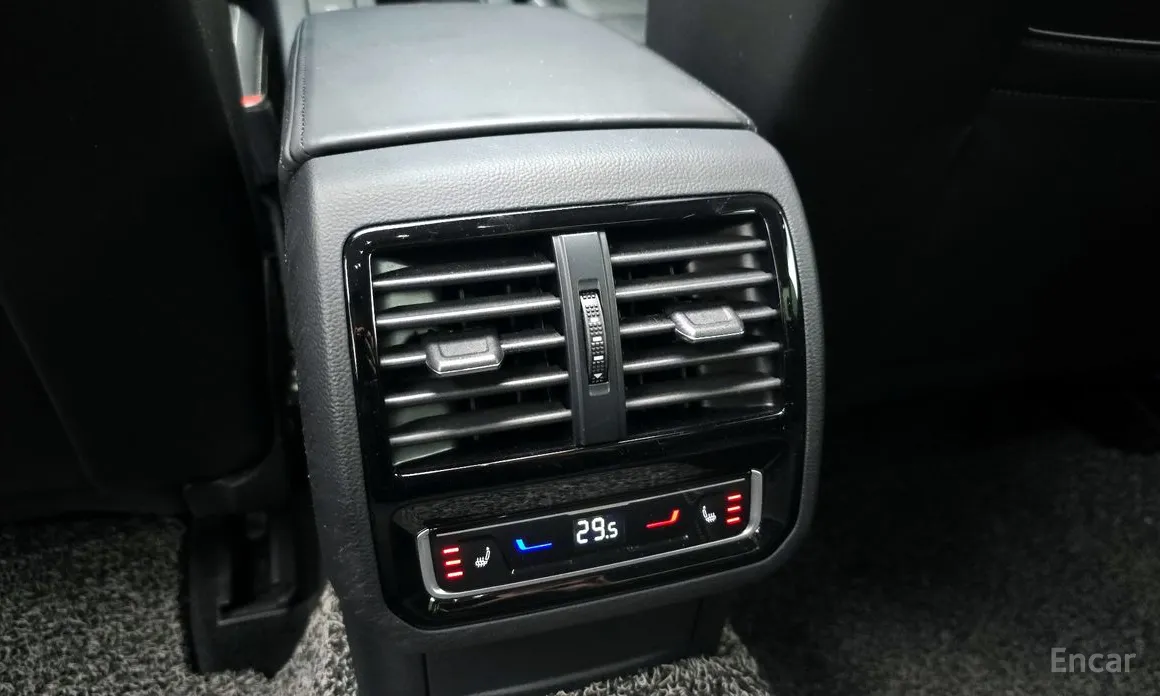 Фото 17 - Volkswagen Passat