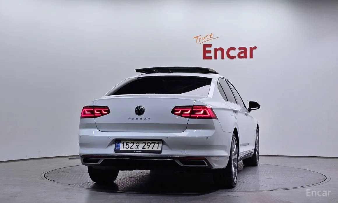 Фото 4 - Volkswagen Passat