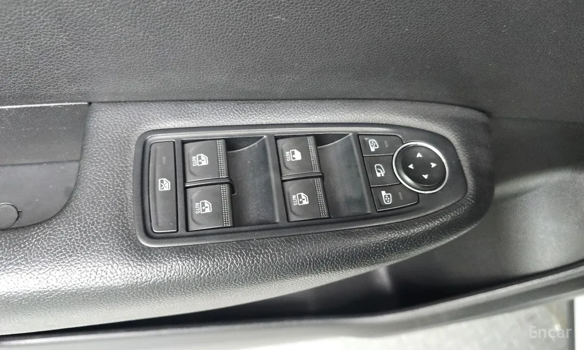 Фото 18 - Renault XM3