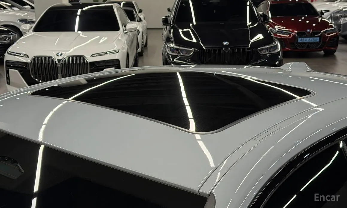 Фото 12 - BMW i4