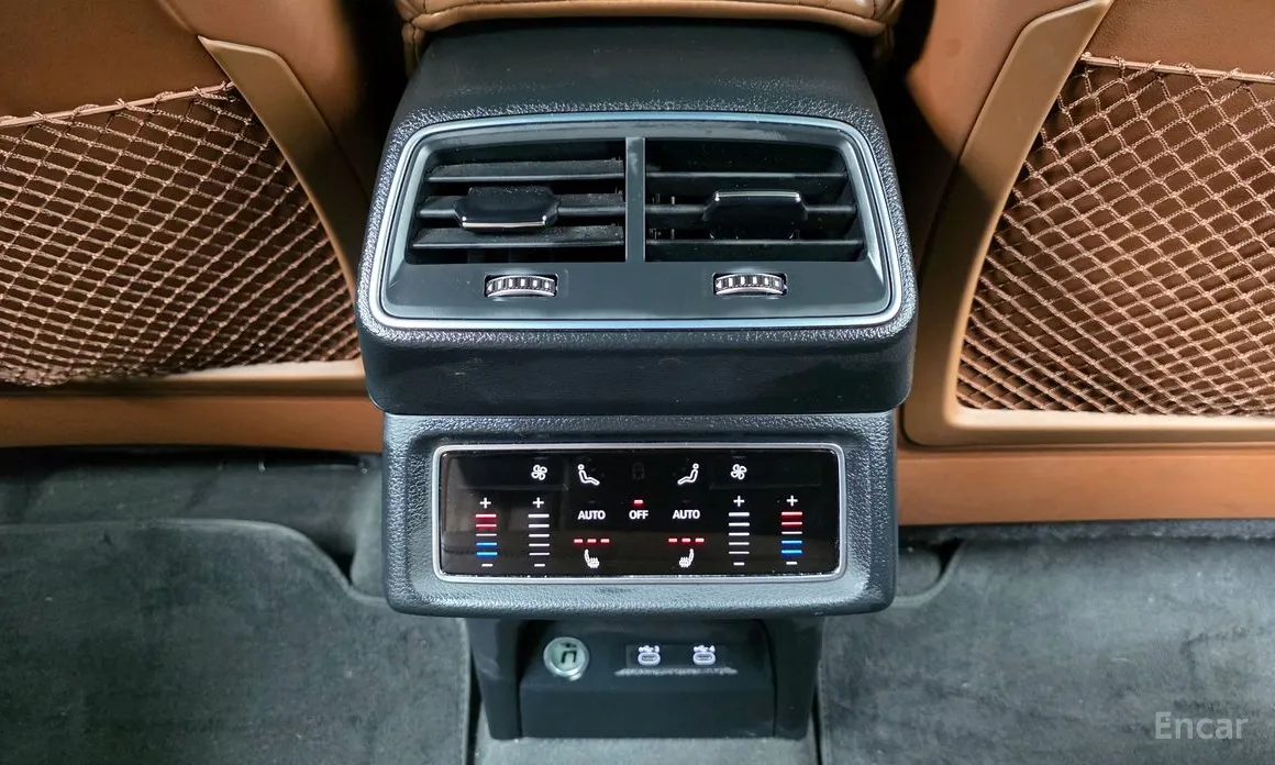 Фото 18 - Audi e-tron