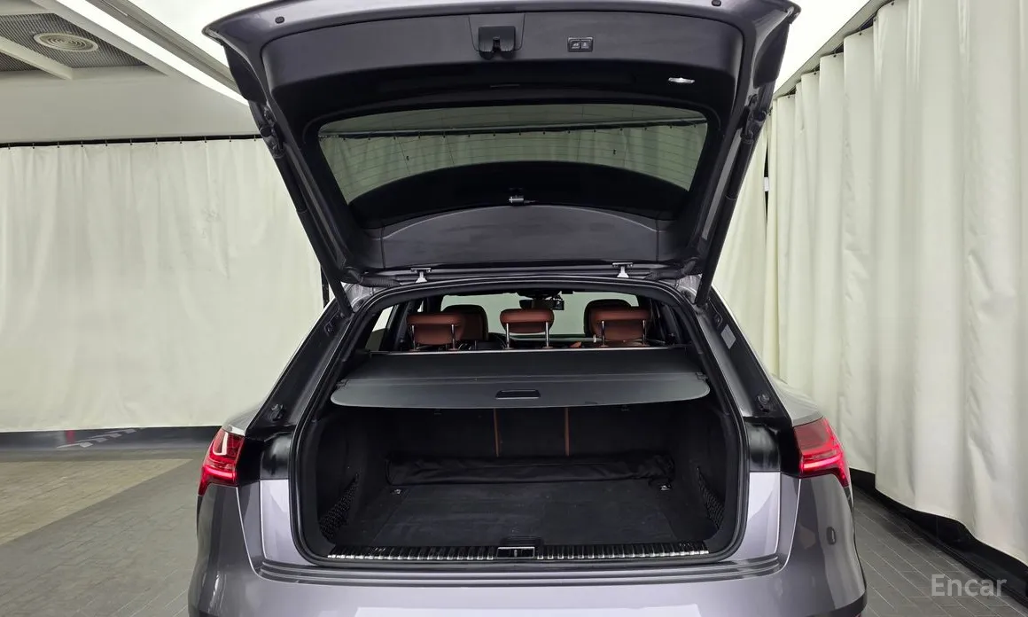 Фото 20 - Audi e-tron