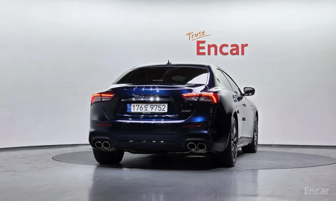 2013 Maserati Ghibli