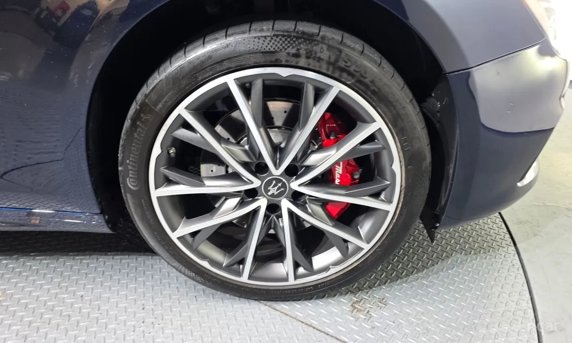 2013 Maserati Ghibli