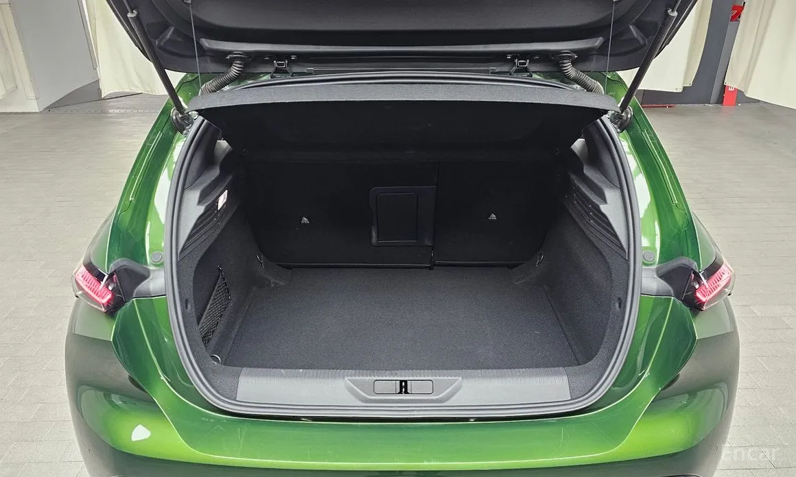 Фото 20 - Peugeot 308