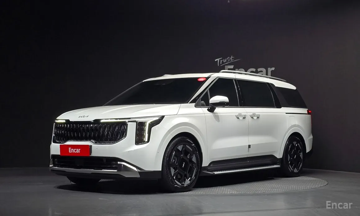 Фото 1 - Kia Carnival