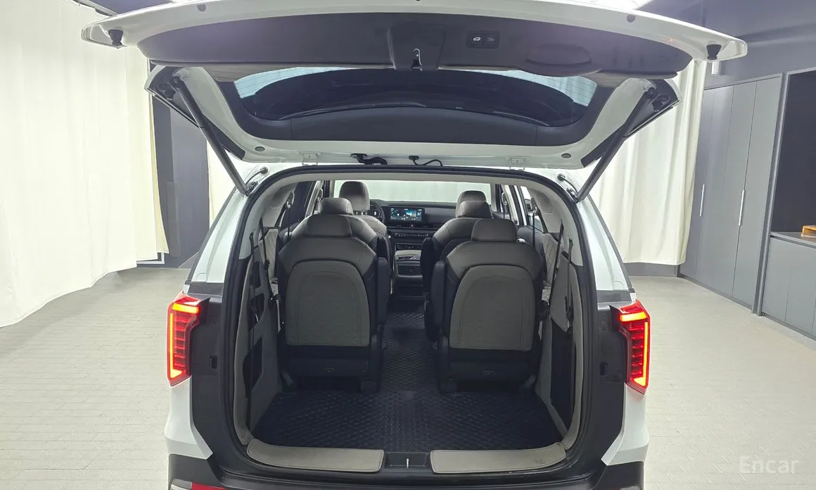 Фото 20 - Kia Carnival