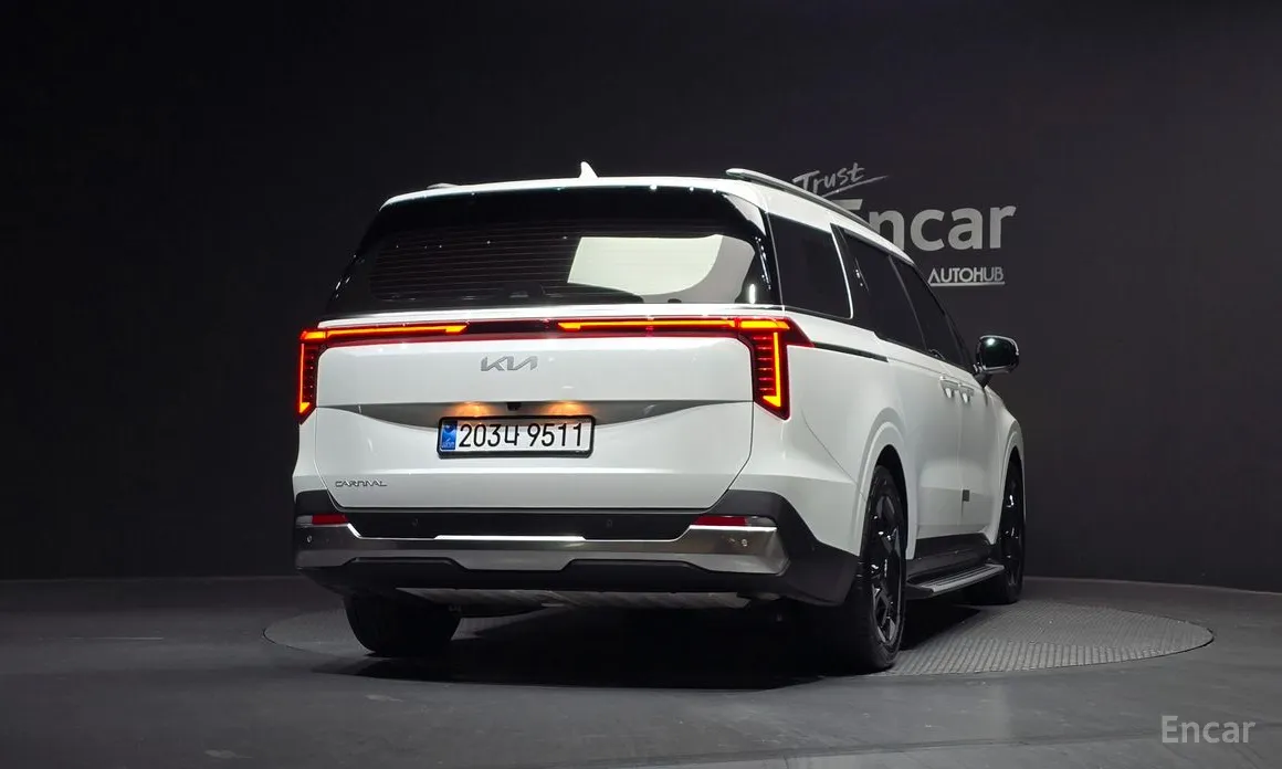 Фото 4 - Kia Carnival