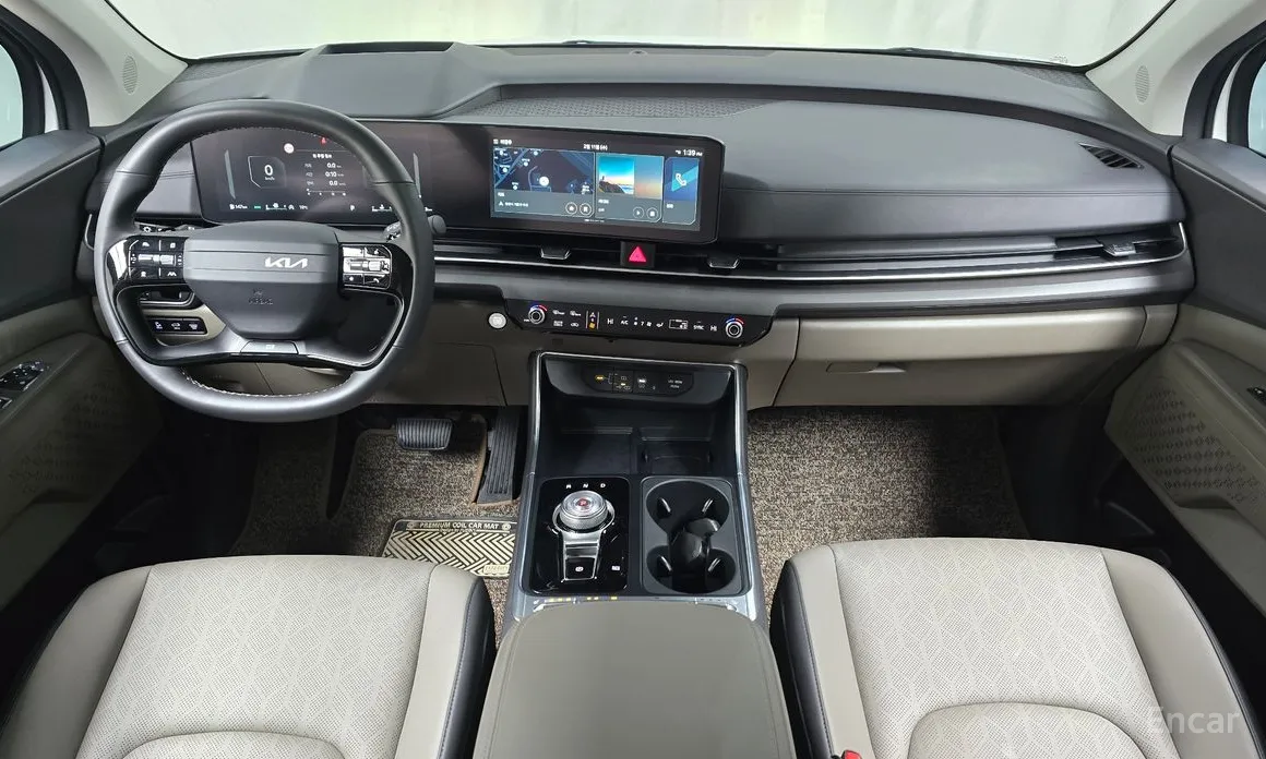 Фото 7 - Kia Carnival