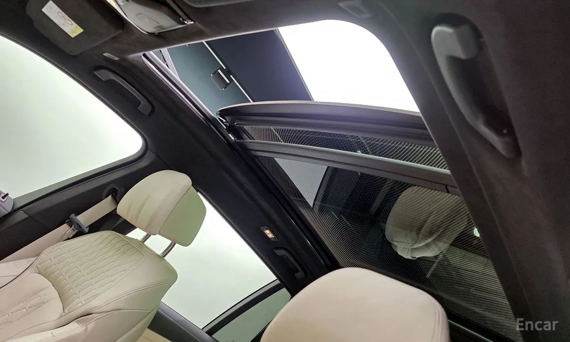 Фото 18 - BMW X7