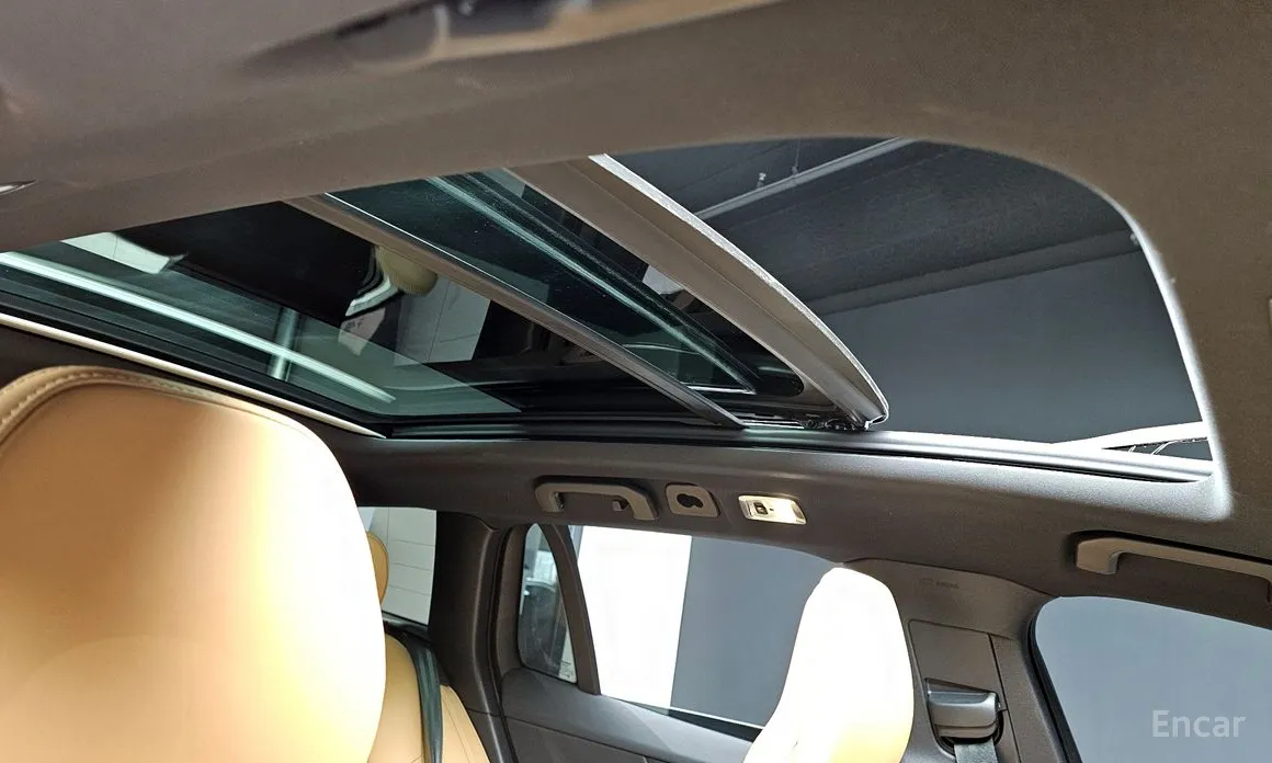 Фото 18 - Volvo V60