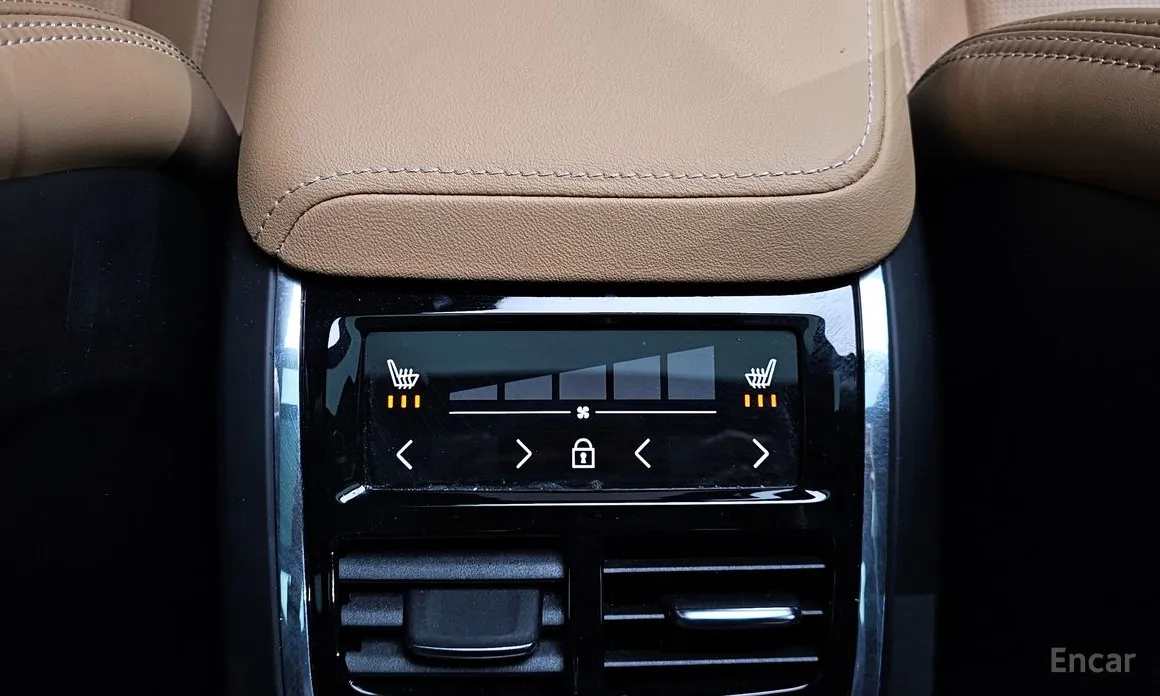 Фото 19 - Volvo V60