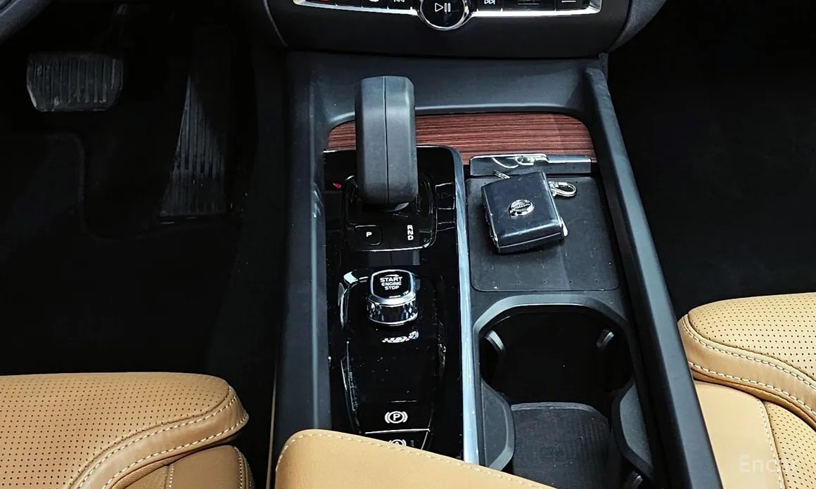 Фото 9 - Volvo V60