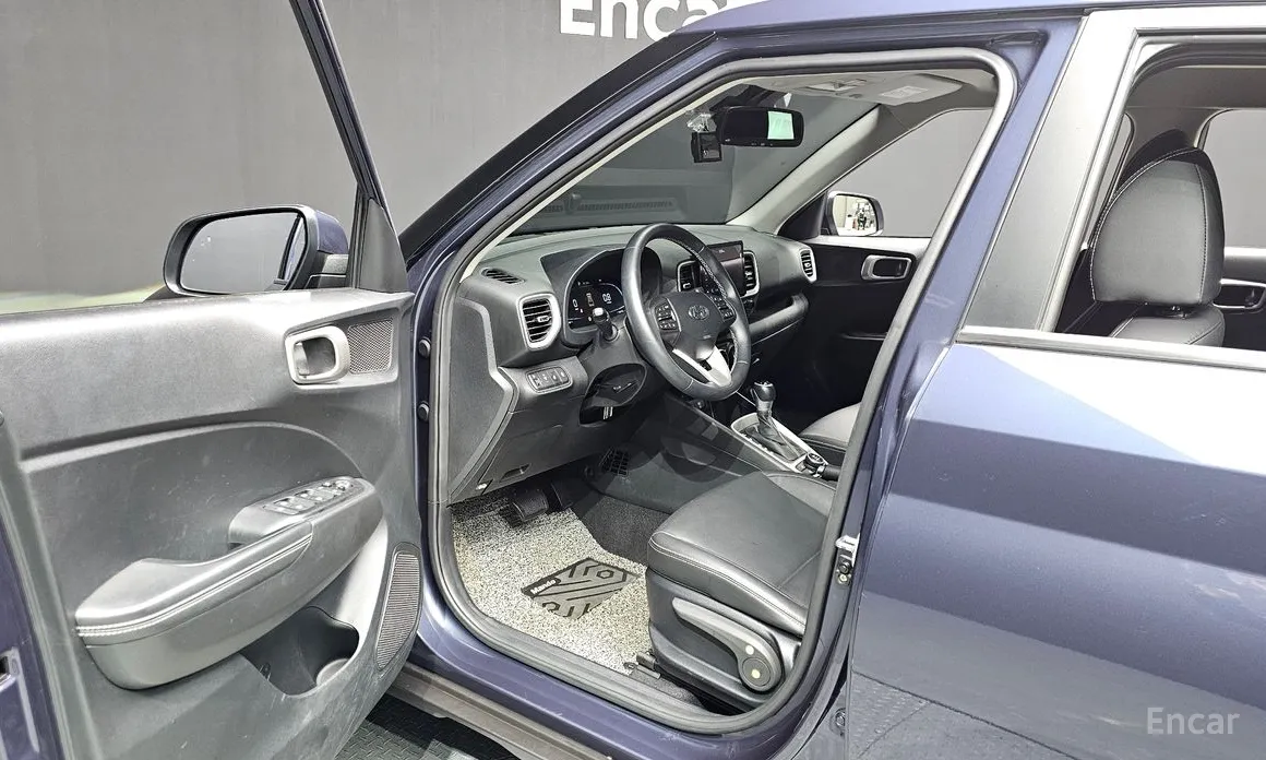 Фото 10 - Hyundai Venue