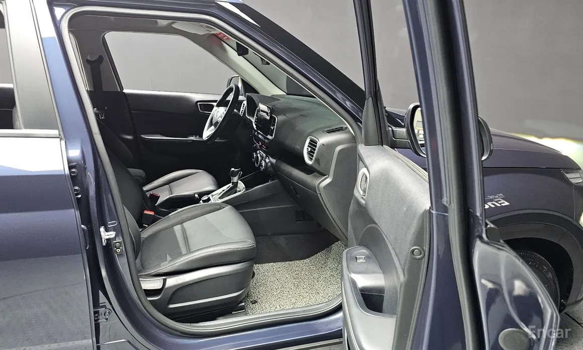 Фото 11 - Hyundai Venue