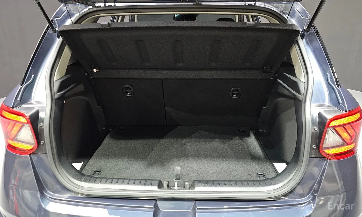 Фото 20 - Hyundai Venue