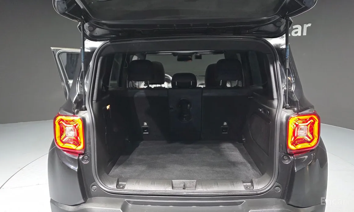 Фото 20 - Jeep Renegade