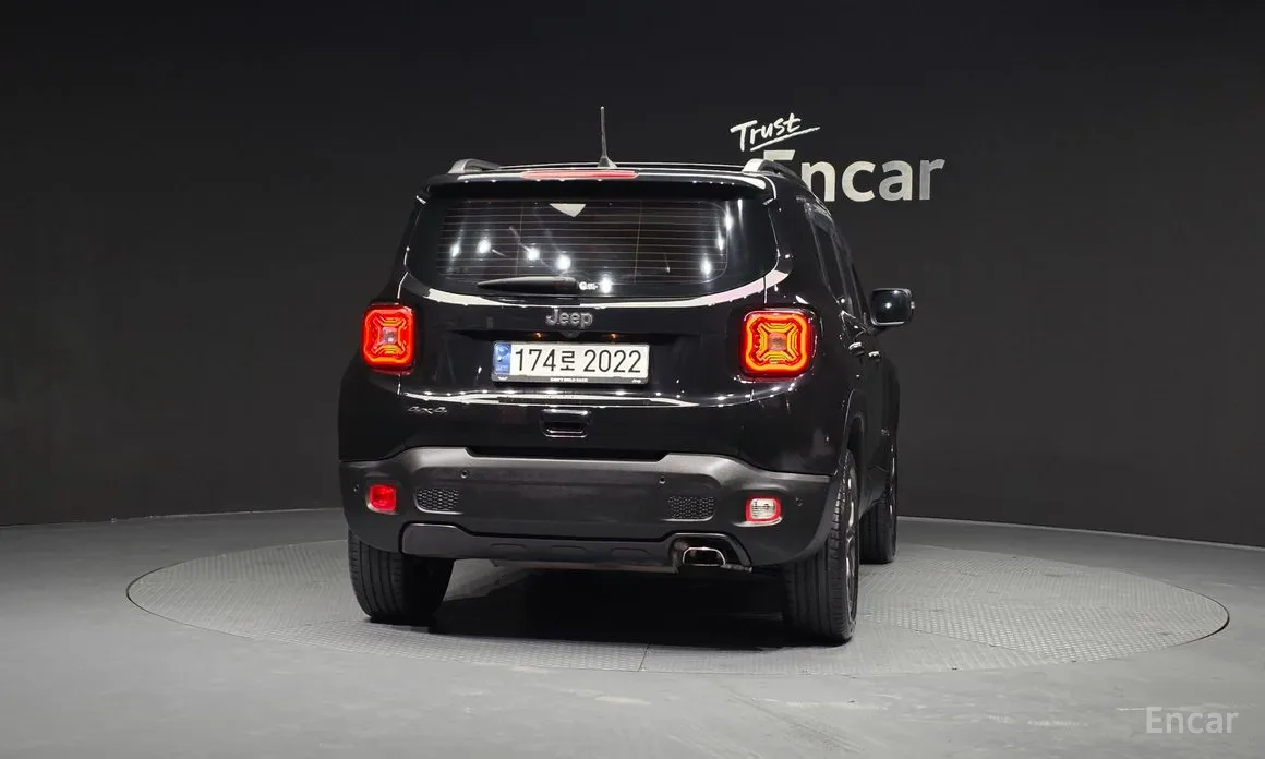 Фото 4 - Jeep Renegade