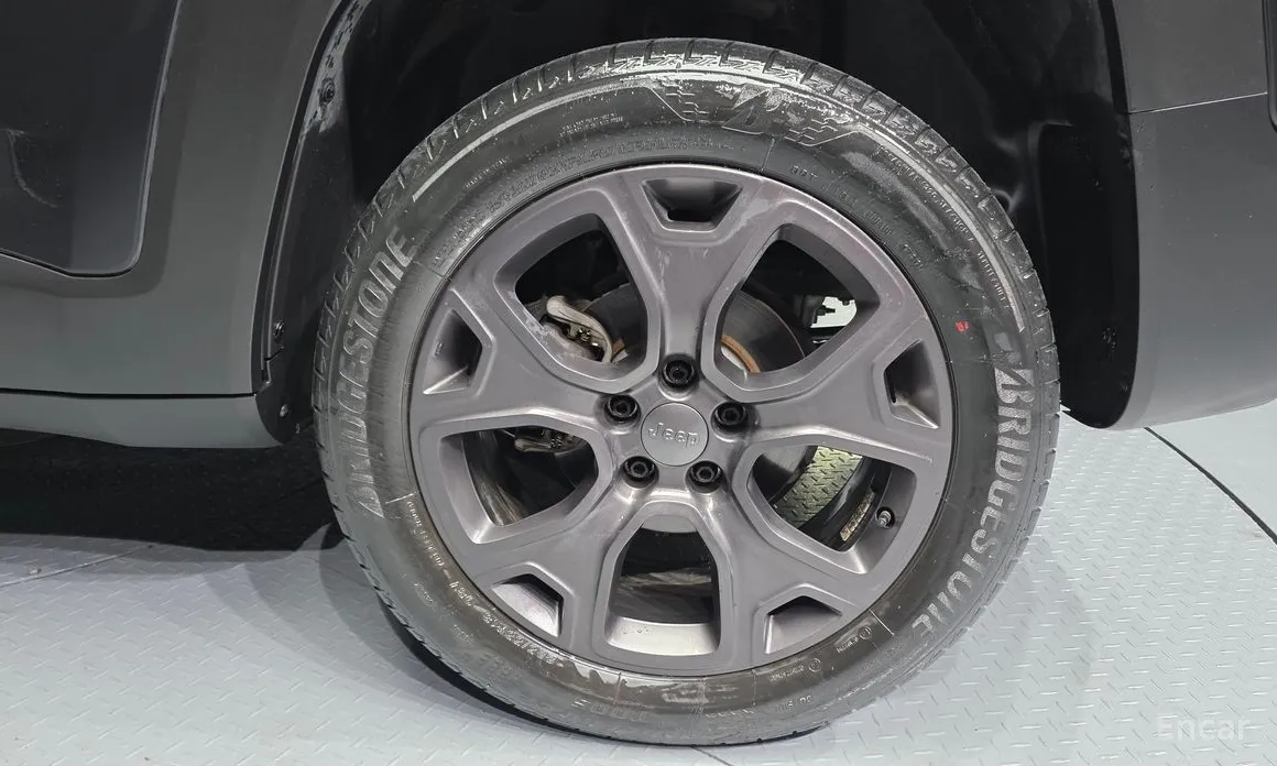 Фото 5 - Jeep Renegade