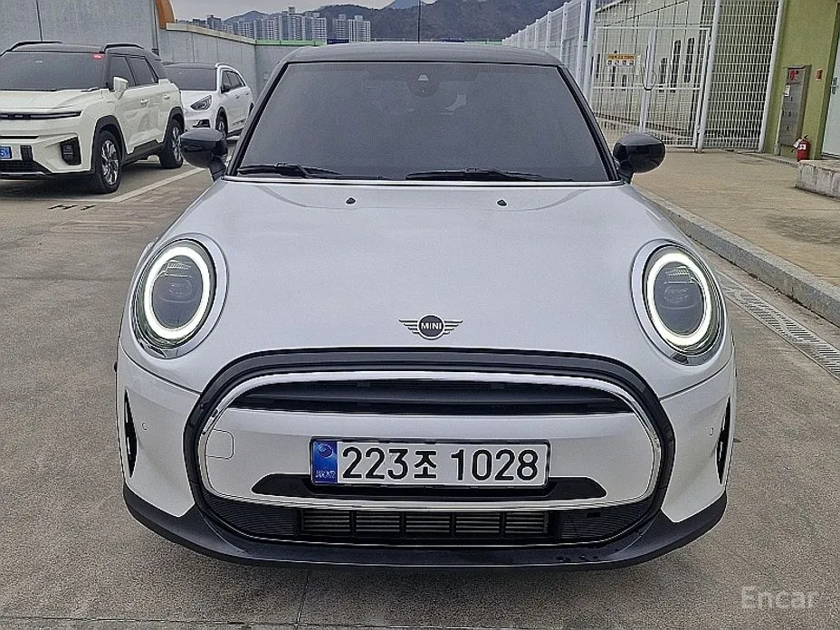 Фото 1 - Mini Cooper